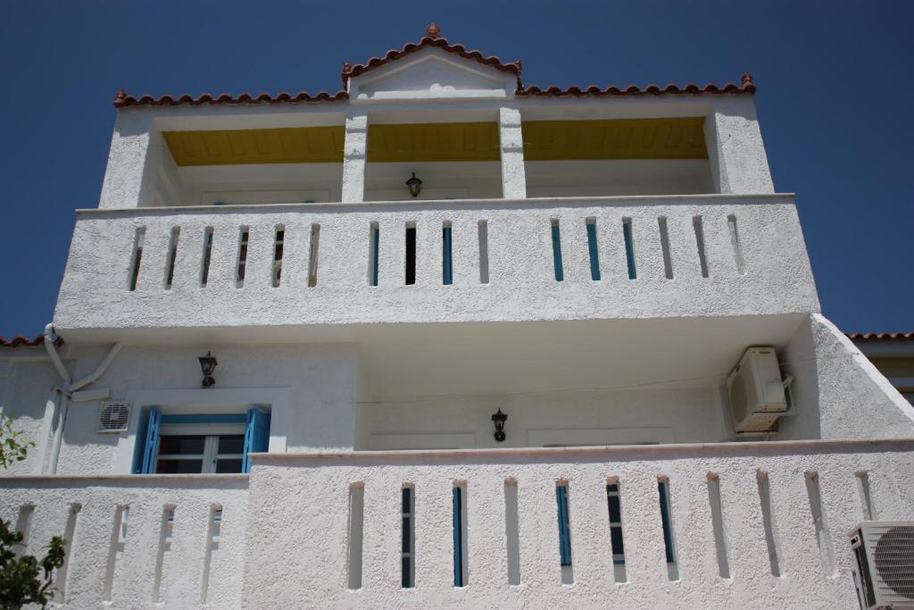 Pelagia Apartment Marathokampos Exterior photo